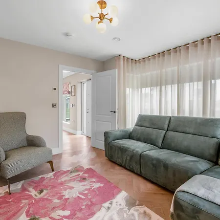 72 The Westpoint Way Balnacart