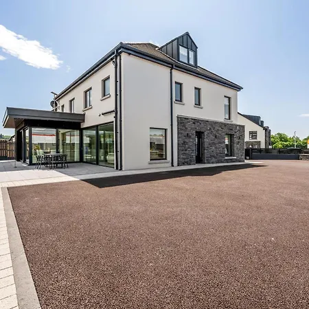 72 The Westpoint Way - Donegal Town