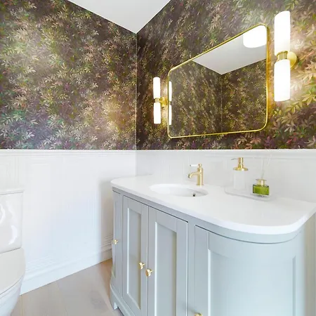 72 The Westpoint Way * Balnacart